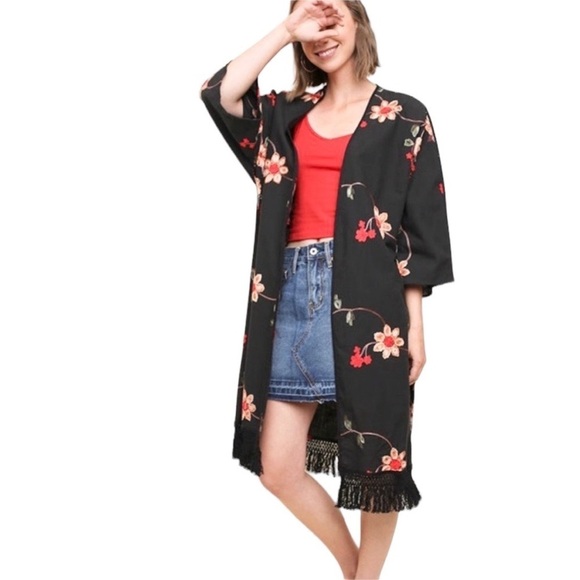🌺UMGEE Black Embroidered Fringe Duster Kimono 1 in Size S and 1 in Size Large🌺 - Picture 1 of 6